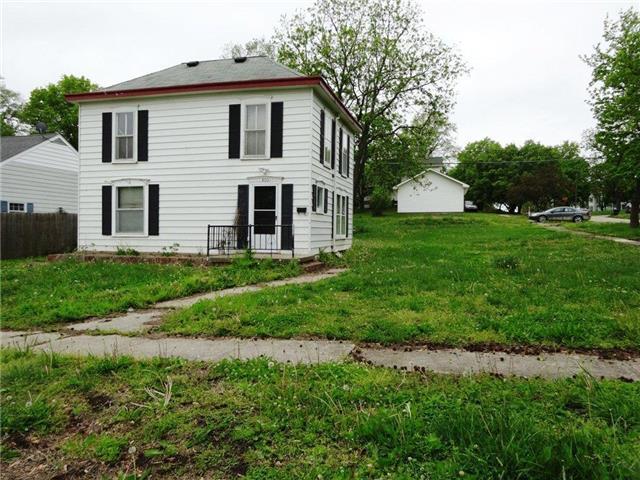 Photo 1 of 17 — 800 Elm Street, Valley Falls, KS 66088