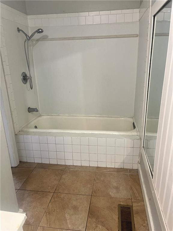 St Joseph, Missouri 64503, United States, 1 Bedroom Bedrooms, ,1 BathroomBathrooms,Residential,Active,102658