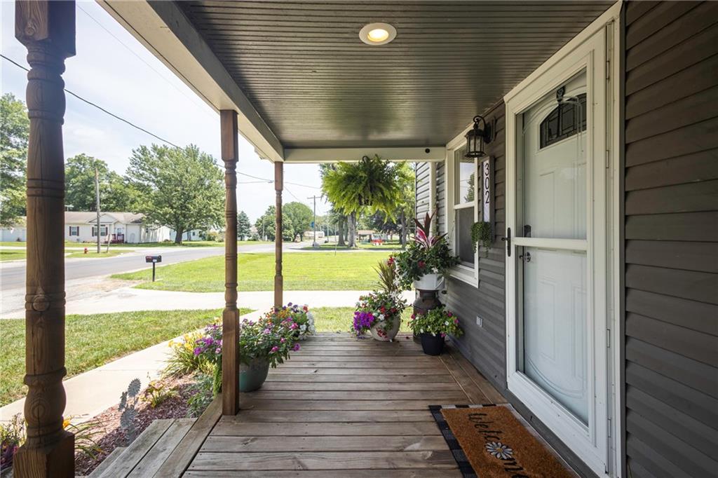 302 W Main Street