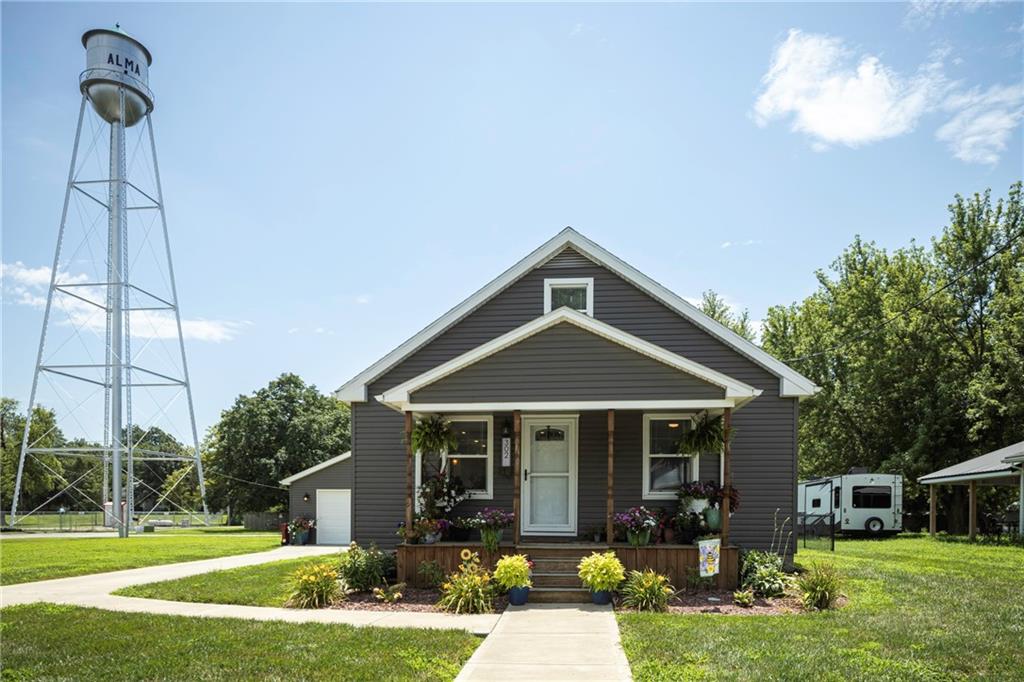 302 W Main Street