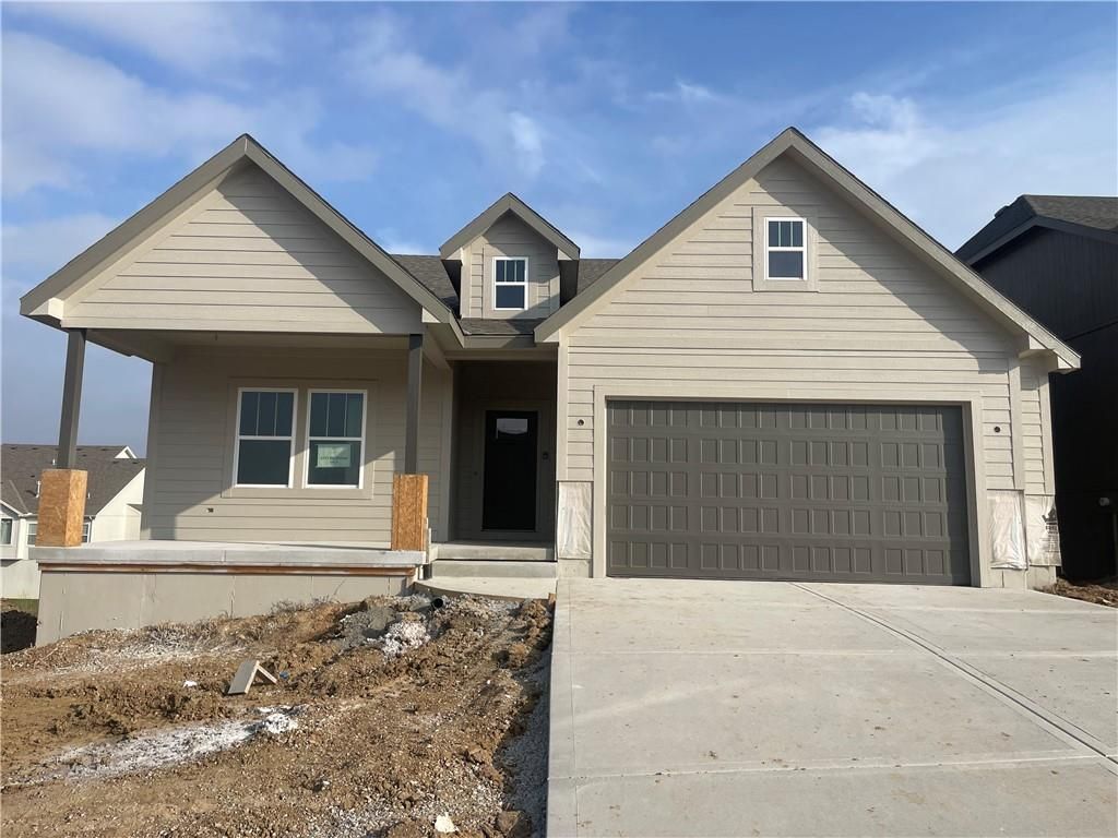 Photo of 2153 Black Walnut Drive, Liberty, MO 66085 (MLS # 2579095)