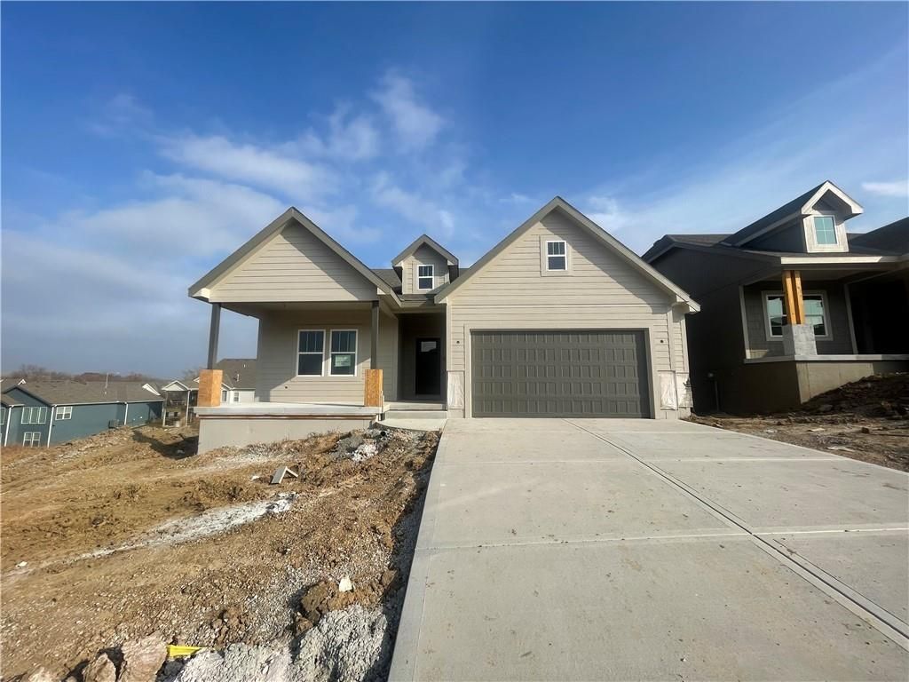 Photo of 2153 Black Walnut Drive, Liberty, MO 66085 (MLS # 2579095)