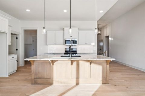 Tiny photo for 2153 Black Walnut Drive, Liberty, MO 64068 (MLS # 2579095)