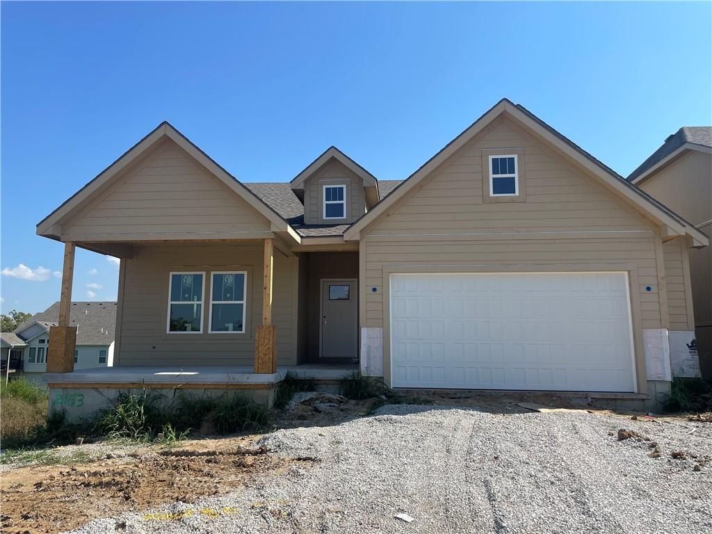 Photo of 2153 Black Walnut Drive, Liberty, MO 66085 (MLS # 2579095)