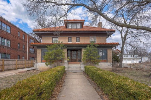 710 E Armour Boulevard, Kansas City, MO 64109 - #: 2597266
