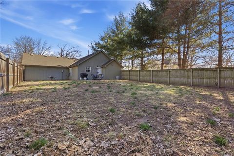 Tiny photo for 114 S Jewell Street, Liberty, MO 64068 (MLS # 2603385)
