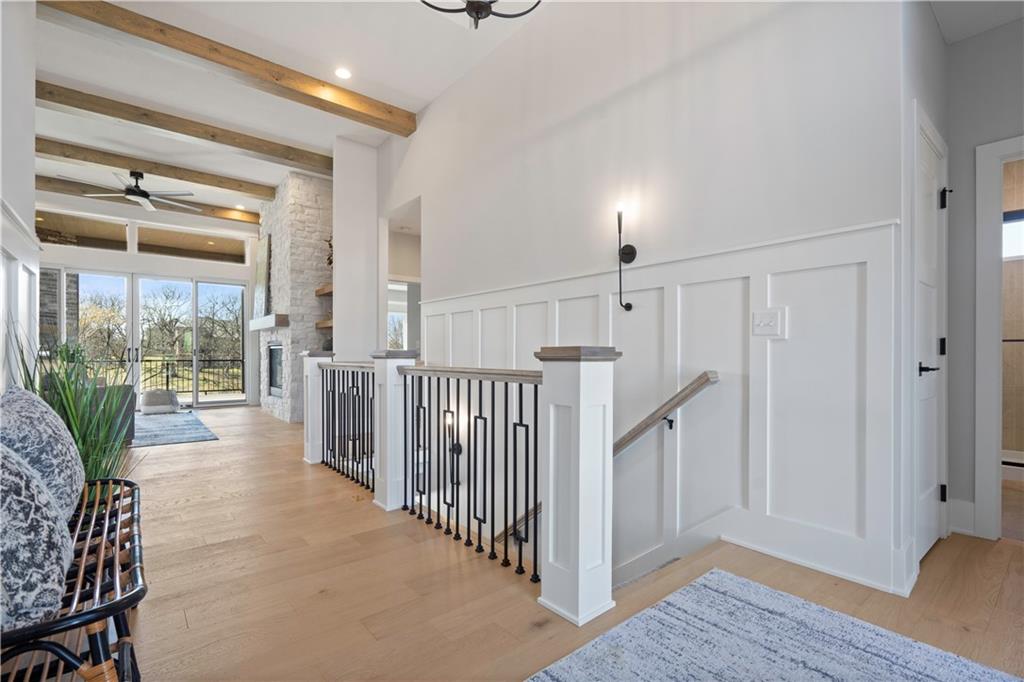 2607 NE Woodland Oak Drive