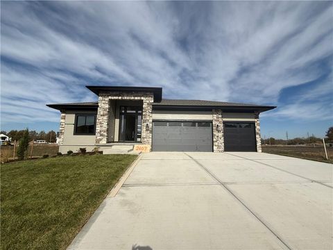 2607 NE Woodland Oak Drive, Lee\'s Summit, MO 64086 - #: 2575413