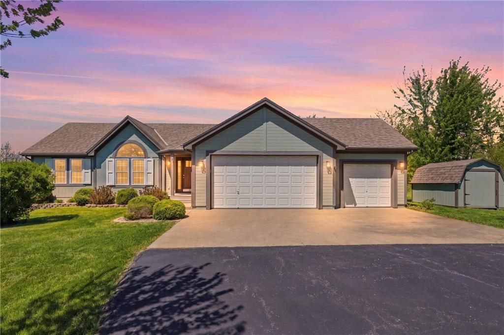 Photo of 14108 N Katie Lane, Liberty, MO 64068 (MLS # 2607010)