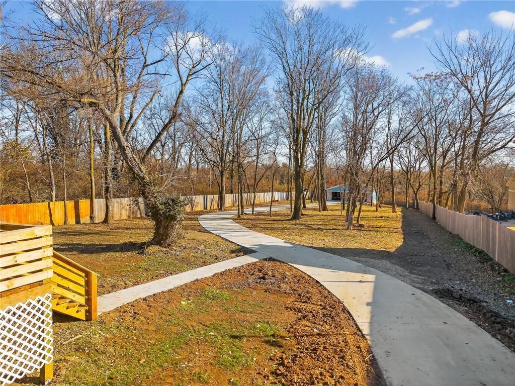 Photo of 2455 S 18th Street, Kansas City, KS 66106 (MLS # 2592009)