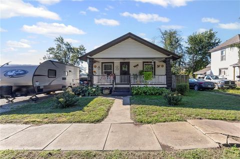 Photo of 212 W 7th Avenue, Garnett, KS 66032 (MLS # 2579631)