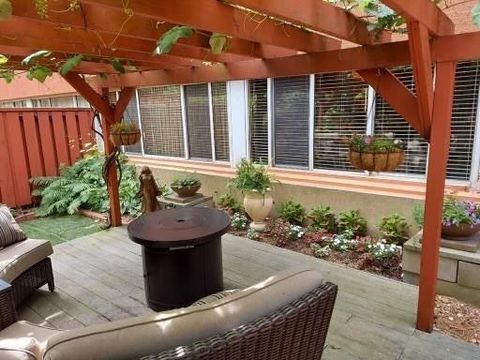 2525 Main #213 Street Kansas City MO 64108