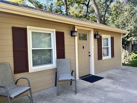 5220 Hayes Street Merriam KS 66203