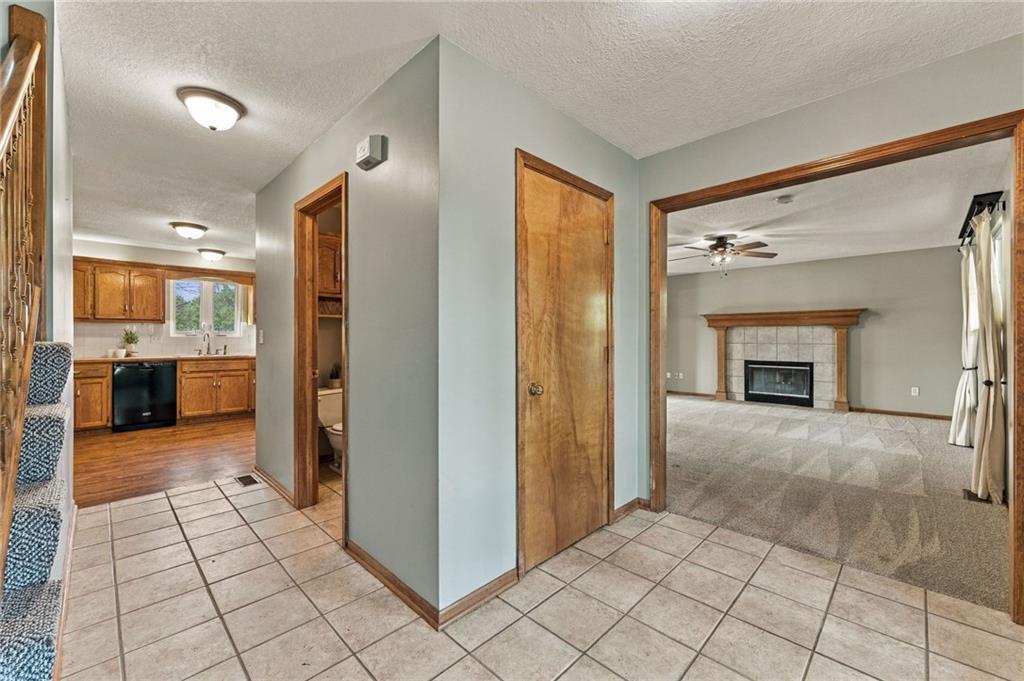 Photo of 9101 NE 109th Terrace, Kansas City, MO 64157 (MLS # 2643025)