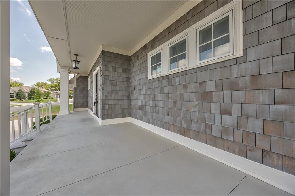 9742 Shady Bend Circle