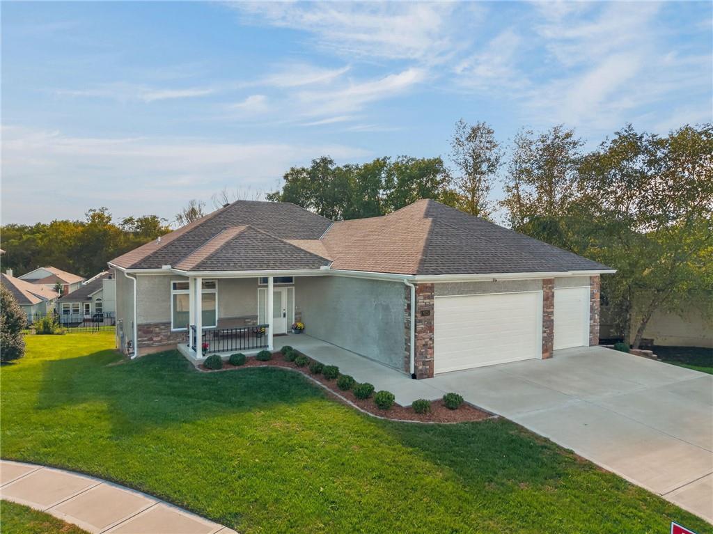 Photo of 1925 Carter Court, Liberty, MO 64068 (MLS # 2646499)