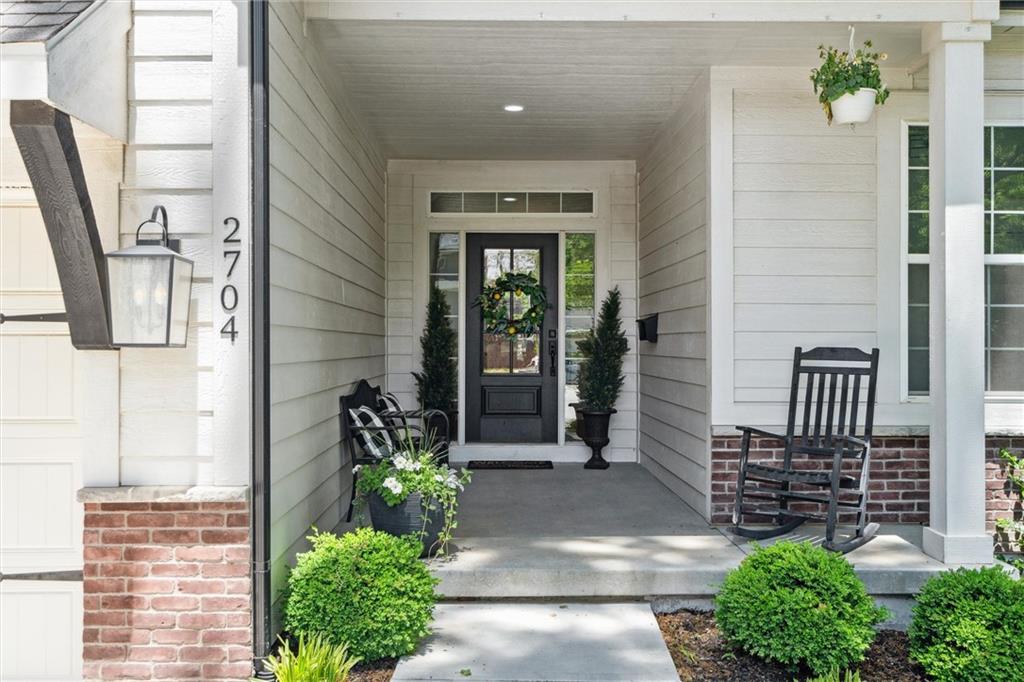 2704 W 74th Street