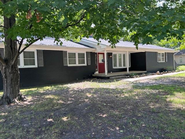 100 N Lincoln Street