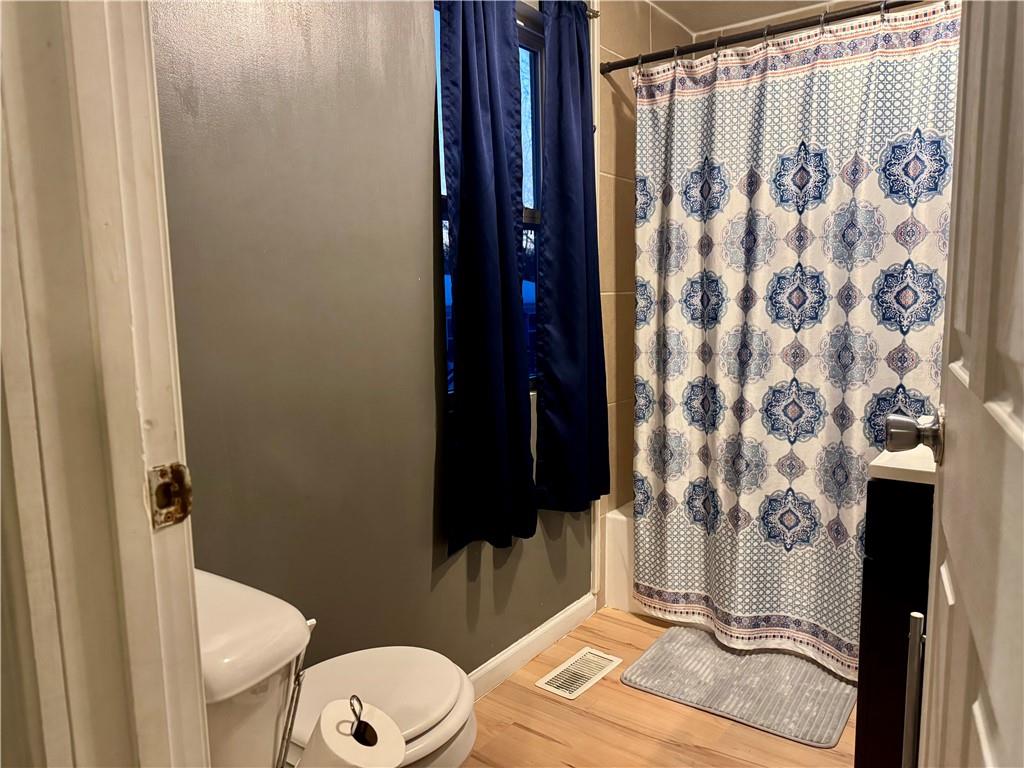 St Joseph, Missouri 64503, United States, 3 Bedrooms Bedrooms, ,2 BathroomsBathrooms,Residential,Pending,11104