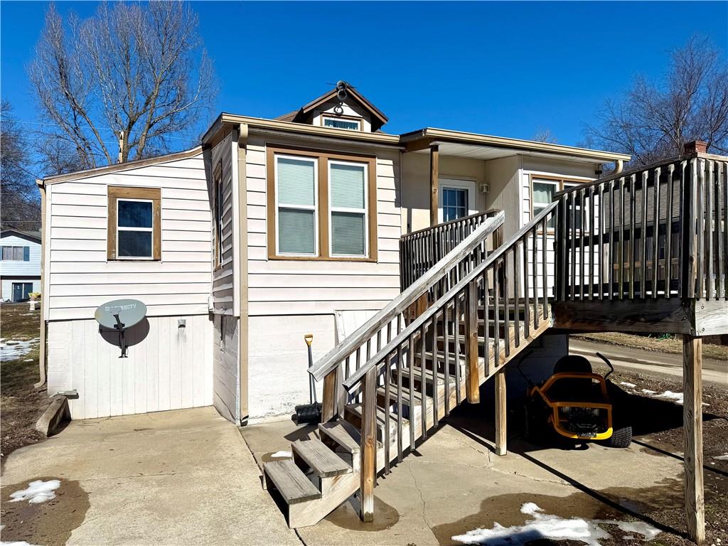 St Joseph, Missouri 64503, United States, 3 Bedrooms Bedrooms, ,2 BathroomsBathrooms,Residential,Pending,11104