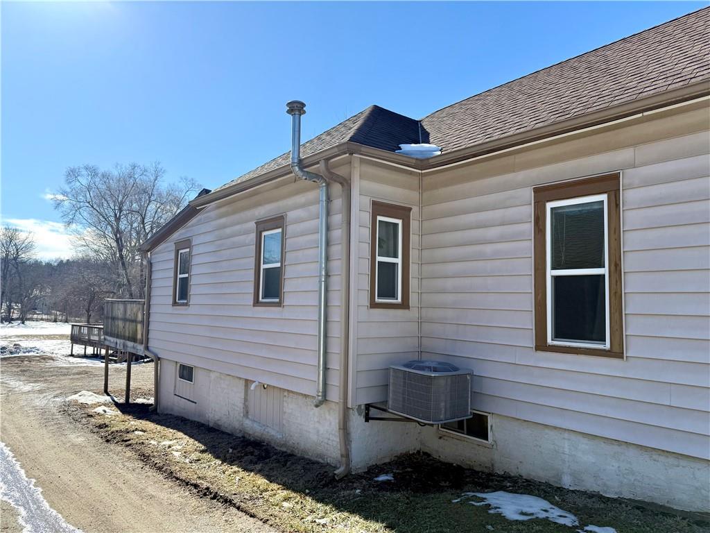 St Joseph, Missouri 64503, United States, 3 Bedrooms Bedrooms, ,2 BathroomsBathrooms,Residential,Pending,11104