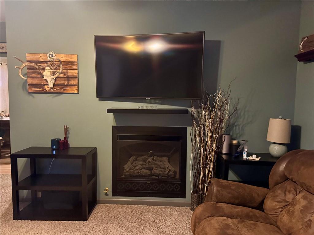 St Joseph, Missouri 64503, United States, 3 Bedrooms Bedrooms, ,2 BathroomsBathrooms,Residential,Pending,11104