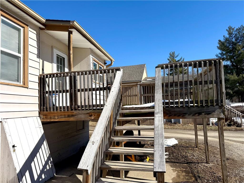 St Joseph, Missouri 64503, United States, 3 Bedrooms Bedrooms, ,2 BathroomsBathrooms,Residential,Pending,11104