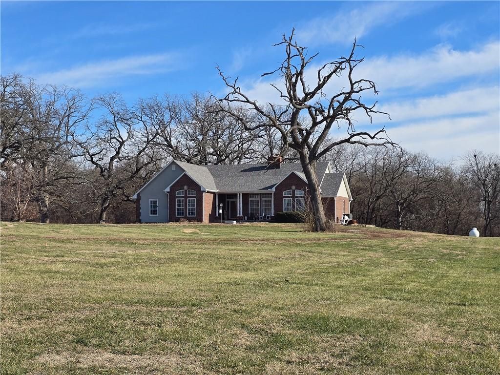 Photo of 1301 S Sloan Street, Maysville, MO 64469 (MLS # 2592091)