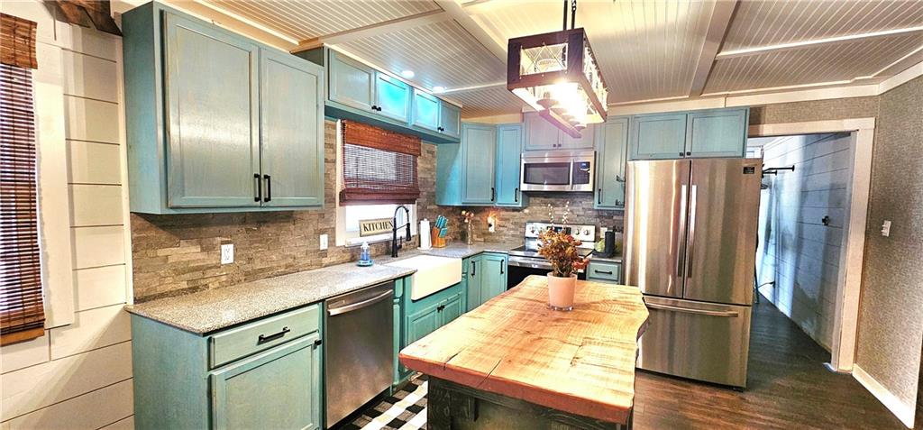 104 W Washington Street