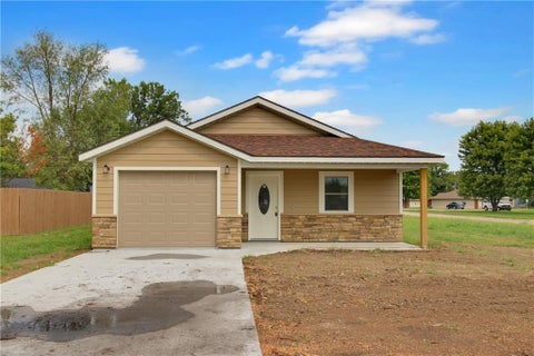 Photo of 1301 Partridge Avenue, Parsons, KS 67357 (MLS # 2643246)