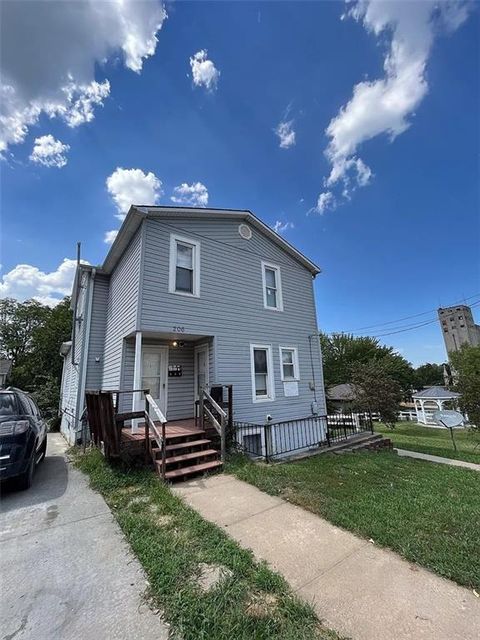 206 S Washington Street Warrensburg MO 64093