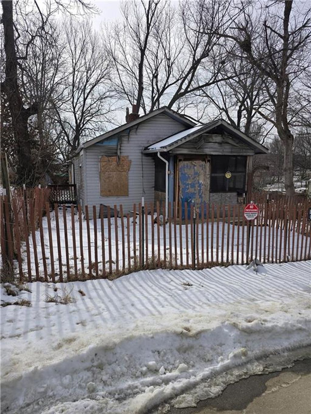 Photo of 5631 E 29TH Street, Kansas City, MO 64128 (MLS # 2599049)