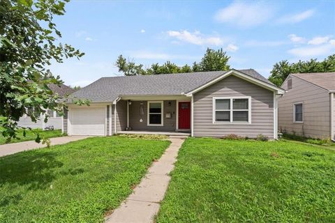 Photo of 1440 E 24th Avenue, North Kansas City, MO 64116 (MLS # 2562851)