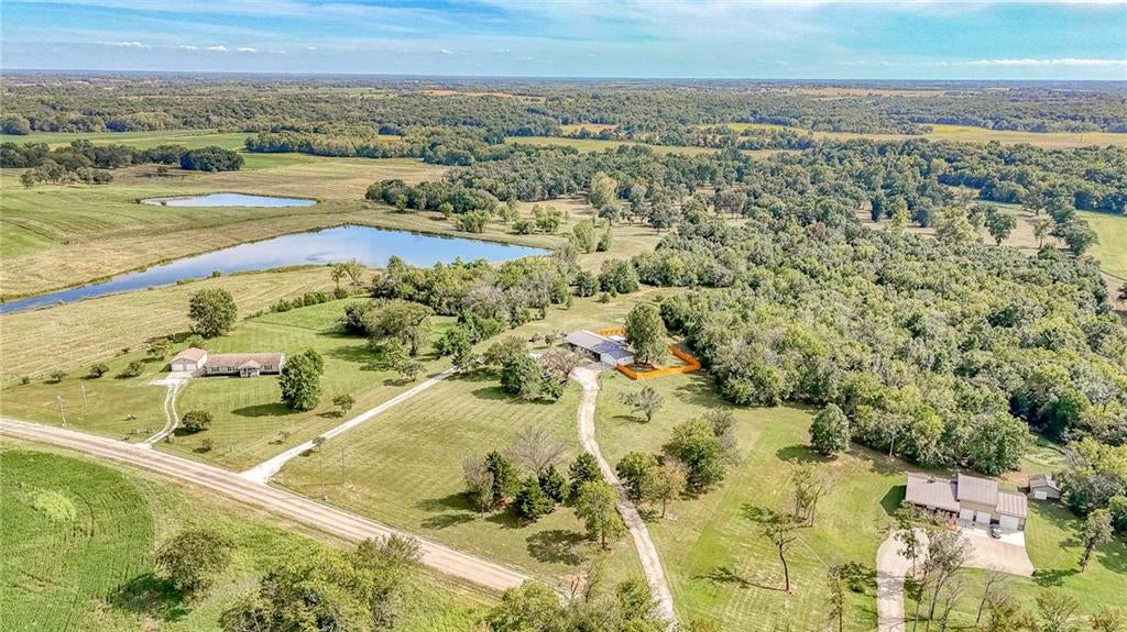 1082 NW 150th Road