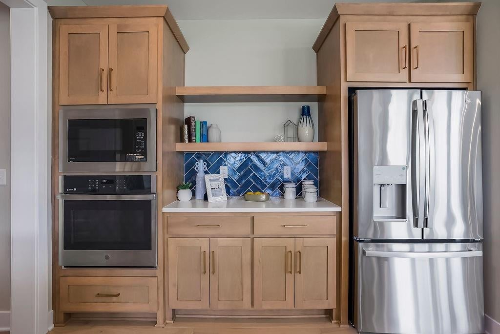 2457 W 176th Street