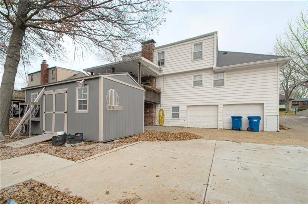 Photo of 2600 Magnolia Avenue, Liberty, MO 64068 (MLS # 2592179)