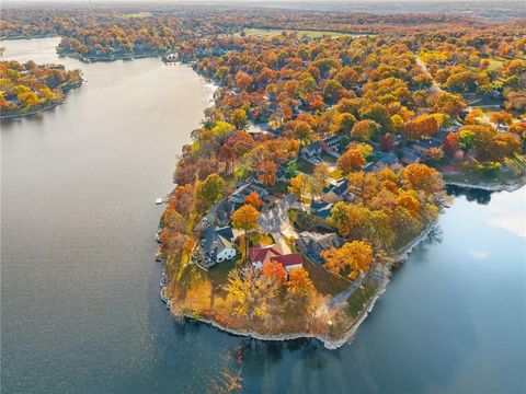 102 NW Hackberry Street Lee's Summit MO 64064