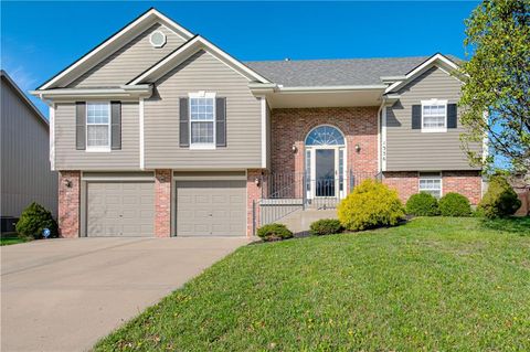 Tiny photo for 1356 Brown Street, Liberty, MO 64068 (MLS # 2613211)