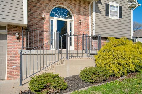 Tiny photo for 1356 Brown Street, Liberty, MO 64068 (MLS # 2613211)