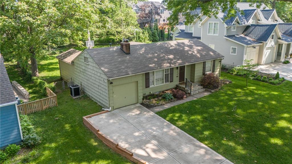 3210 W 71st Terrace