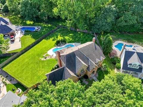 Photo of 6150 N Mattox Road, Kansas City, MO 64151 (MLS # 2626128)