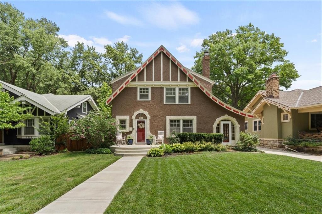 Photo 1 of 27 — 7229 Madison Avenue, Kansas City, MO 64114