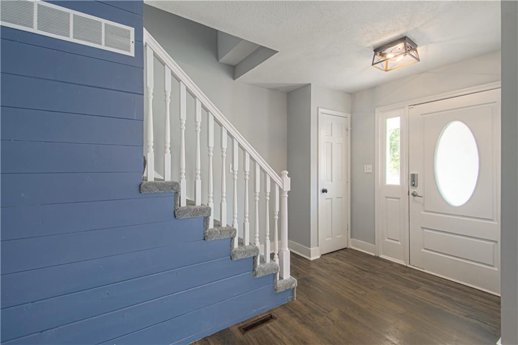 Photo of 1323 Amesbury Avenue, Liberty, MO 64068 (MLS # 2583651)