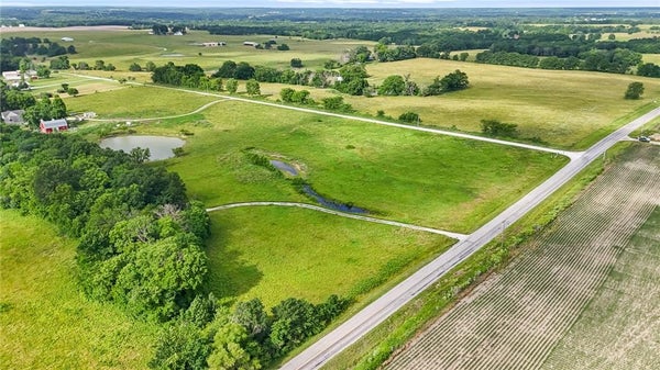 7824 HIGHWAY HH # N, ODESSA, MO 64076 - Image 4d6aeaa31e3bd806501edcee044bca7d/3892656883