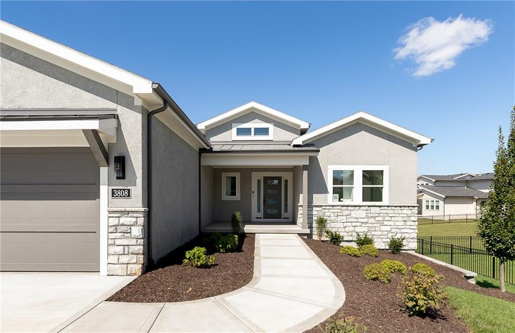 3808 W 187th Street
