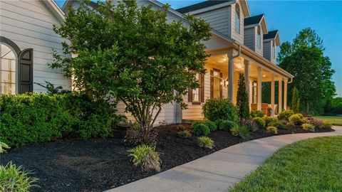 Photo of 21225 S Cedar Niles Road, Spring Hill, KS 66083 (MLS # 2619223)