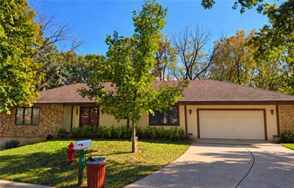 9201 NW PLEASANT DRIVE Drive Parkville MO 64152