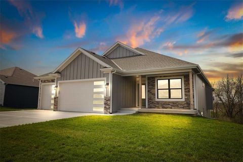 17506 Greyhawke Ridge, Smithville, MO 64089 - #: 2561691