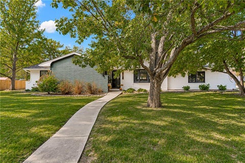 Photo of 700 Parkview Street, Butler, MO 64730 (MLS # 2647328)