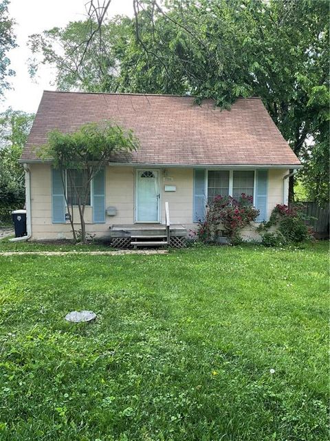 7504 E 49th Street Kansas City MO 64129